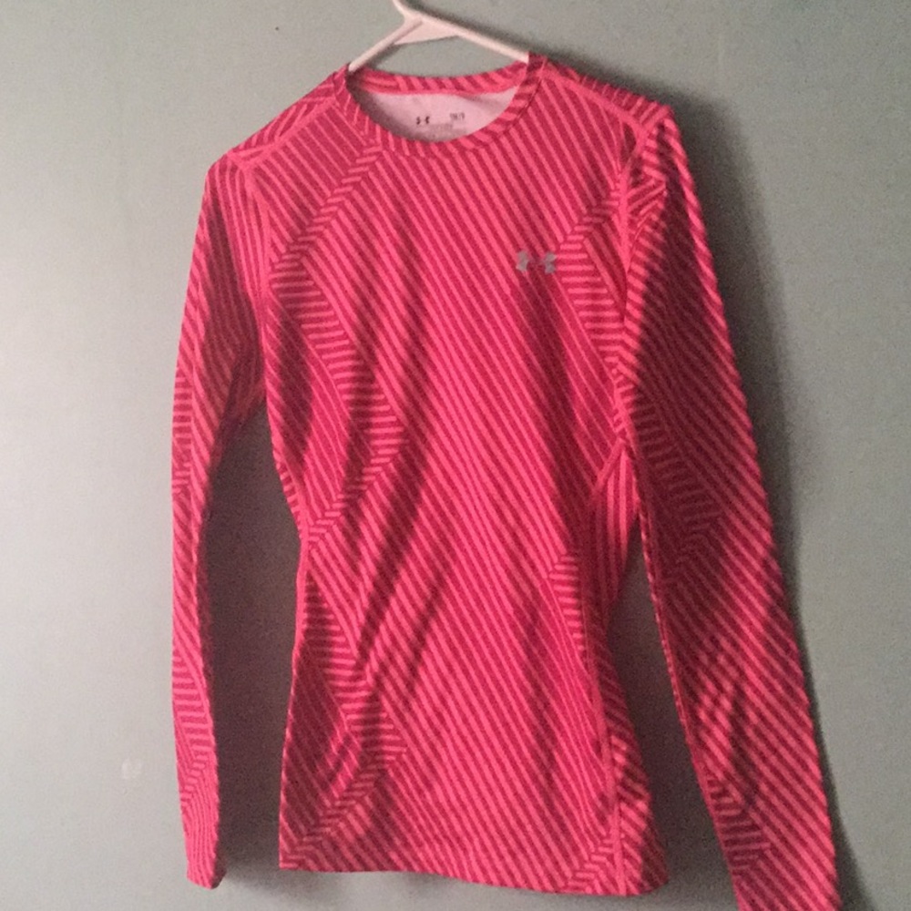 Pink long sleeved under armor shirt